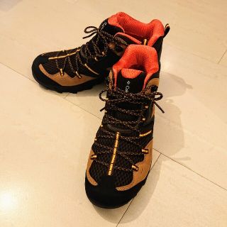 コロンビア(Columbia)のコロンビア SABER IV MID WIDE(登山用品)