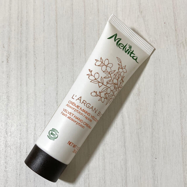 Melvita(メルヴィータ)のメルヴィータ　AGビオ　オイルインハンドクリーム　30ml  コスメ/美容のボディケア(ハンドクリーム)の商品写真