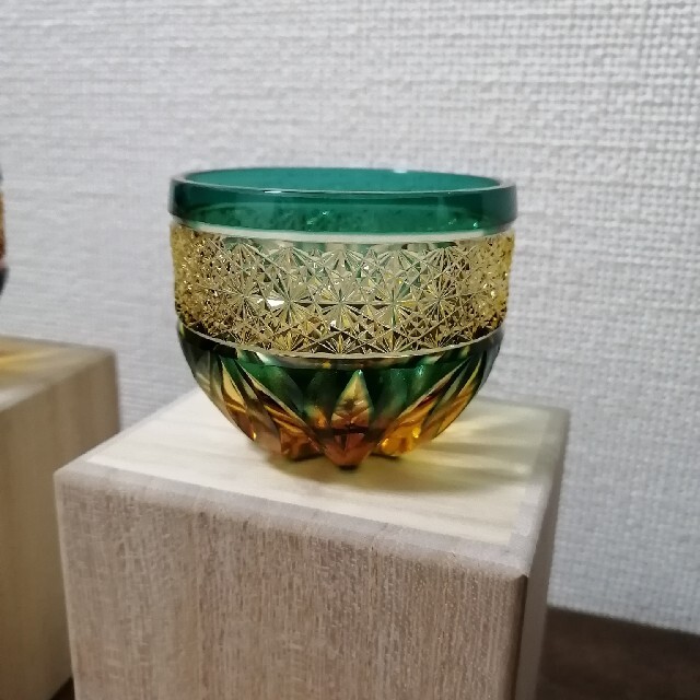 安いNEW 江戸切子(火華の酒杯)★琥珀瑠璃&琥珀緑★ペアセットの通販 ゴリ's shop|ラクマ by 最新品低価
