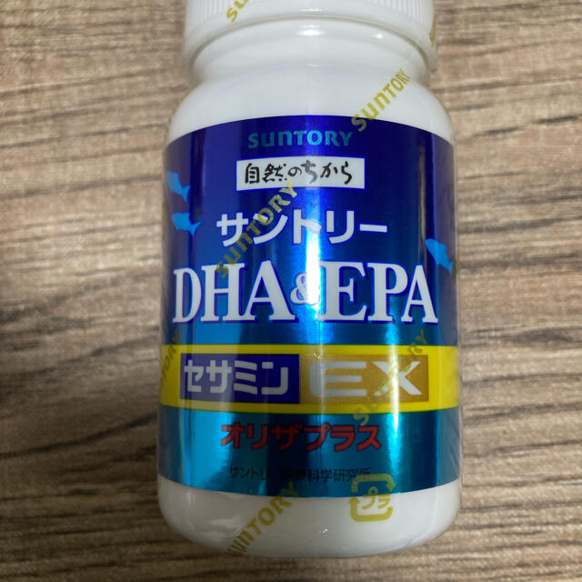 サントリー　DHA &EPAセサミン120粒