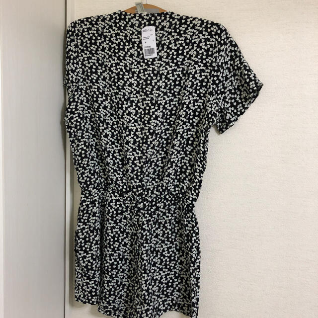 FOREVER 21(フォーエバートゥエンティーワン)の値下げしました　新品　オールインワン パンツ　ブラック×ホワイト　M レディースのパンツ(オールインワン)の商品写真