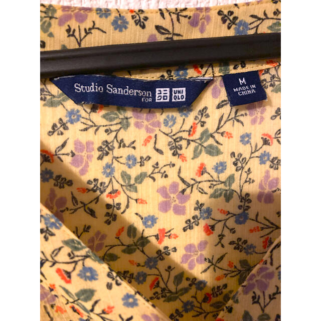 UNIQLO(ユニクロ)のスタジオサンダーソン♡ユニクロ♡花柄イエローシフォンワンピース♪ レディースのワンピース(ロングワンピース/マキシワンピース)の商品写真