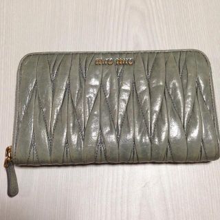 ミュウミュウ(MIU MIU)のMIU MIU アンティークブルー長財布(財布)