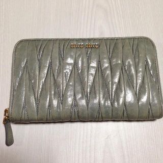 ミュウミュウ(miumiu)のMIU MIU アンティークブルー長財布(財布)