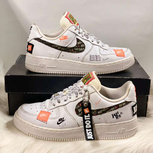 NIKE(ナイキ)のNIKE AIR FORCE 1 07 PRM JDI メンズの靴/シューズ(スニーカー)の商品写真