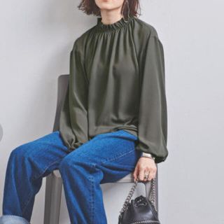 ユナイテッドアローズ(UNITED ARROWS)のユナイテッドアローズ　スタンドカラーフリルブラウス　IENA CLANE(シャツ/ブラウス(長袖/七分))