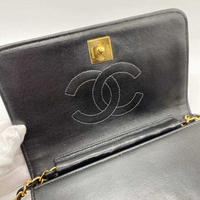 CHANEL(シャネル)のシャネル　マトラッセ　チェーンバック レディースのバッグ(ショルダーバッグ)の商品写真