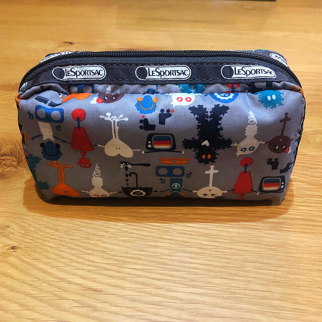 LeSportsac(レスポートサック)の【最終値下げ】レスポートサック♦︎ポーチ レディースのファッション小物(ポーチ)の商品写真