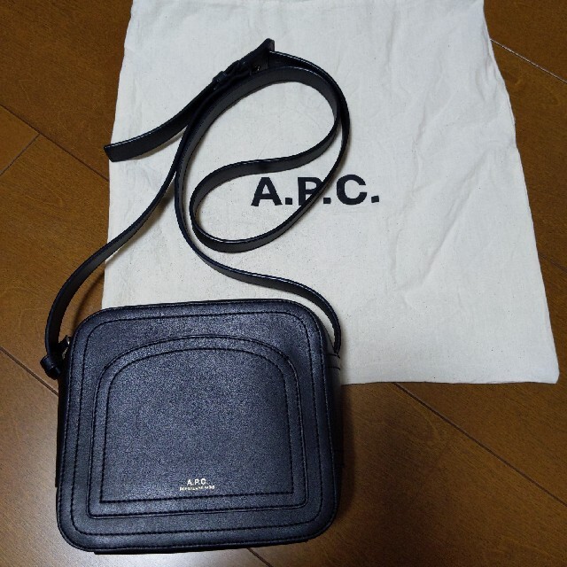 A.P.C.  ショルダーバッグ　ルイゼット