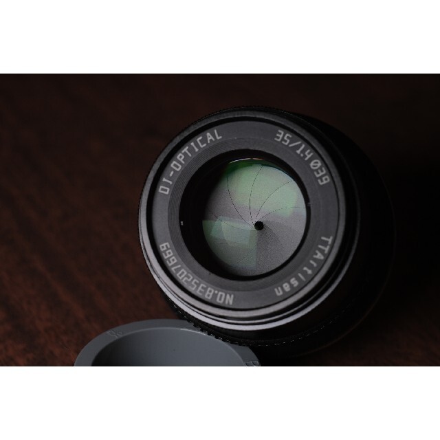 ttartisan 35mm f1.4 スマホ/家電/カメラのカメラ(レンズ(単焦点))の商品写真
