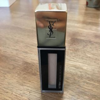 イヴサンローランボーテ(Yves Saint Laurent Beaute)のイヴ サンローラン✴︎タンアンクルルドボー(ファンデーション)