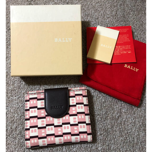 Bally(バリー)のバリー　BALLY 財布　二つ折り　ロゴ　折りたたみ レディースのファッション小物(財布)の商品写真