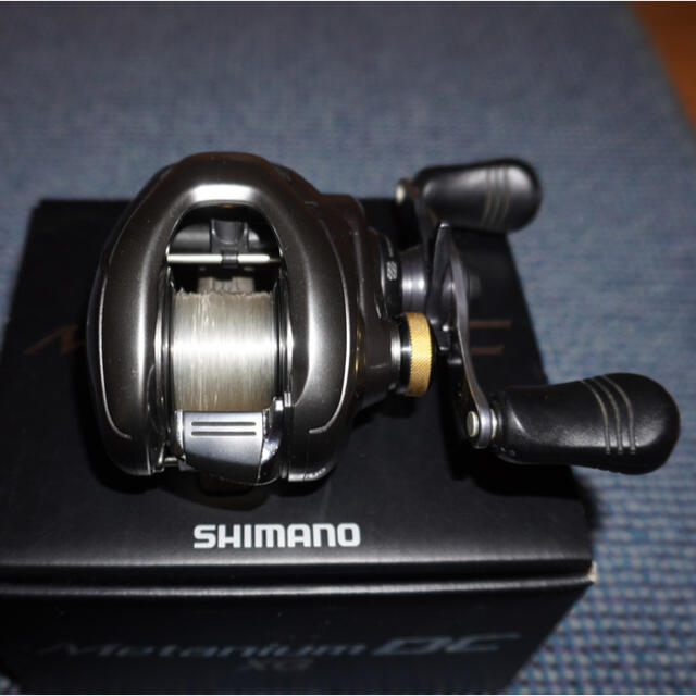 シマノ SHIMANO ベイトリール 15 メタニウムDC XG 右巻き 通販限定品