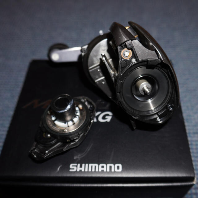 SHIMANO(シマノ)のシマノ SHIMANO ベイトリール 15 メタニウムDC XG 右巻き スポーツ/アウトドアのフィッシング(リール)の商品写真