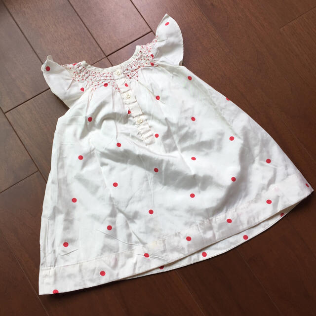 babyGAP(ベビーギャップ)の値下げ！baby GAP☆ドットワンピース キッズ/ベビー/マタニティのベビー服(~85cm)(ワンピース)の商品写真