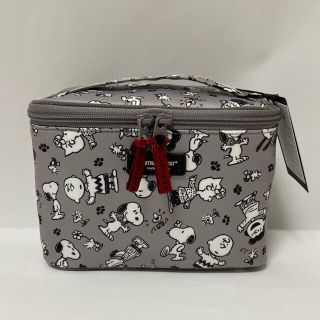 アルティザンアンドアーティスト(Artisan&Artist)のSNOOPY ×ARTISAN コラボ・バニティポーチ(キャラクターグッズ)