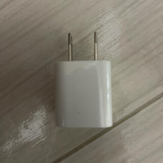 アップル(Apple)の純正 Apple iPhone USB 電源アダプタ(変圧器/アダプター)