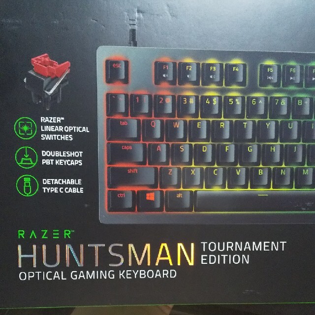 RAZER　ゲーミングキーボード　HUNTSMAN　テンキーレス 1