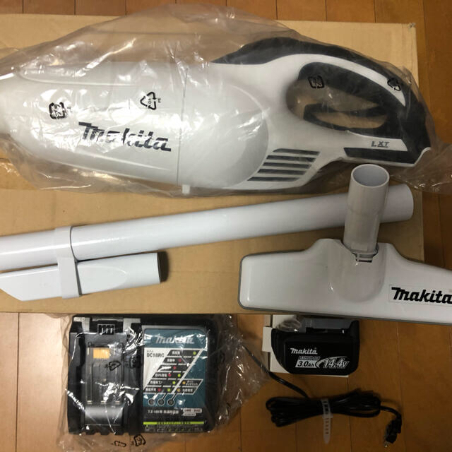 makita 掃除機　CL141FD