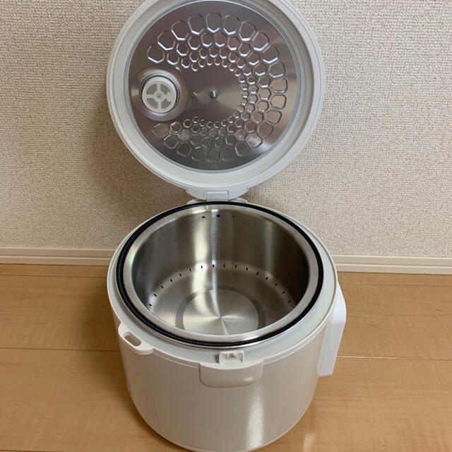 未使用　低糖質炊飯器　SRC-500PW スマホ/家電/カメラの調理家電(炊飯器)の商品写真