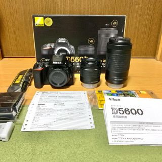 ニコン(Nikon)の【新品展示品】Nikon デジタル一眼レフカメラ D5600 ダブルズームキット(デジタル一眼)