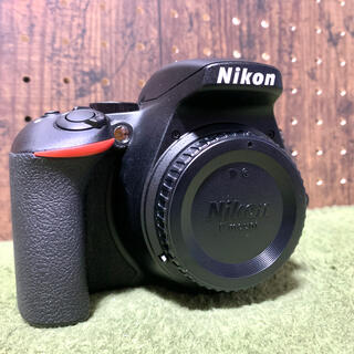 【新品展示品】Nikon デジタル一眼レフカメラ D5600 ダブルズームキット