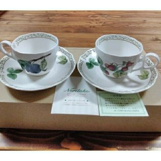 ノリタケ(Noritake)のノリタケ　ロイヤルオーチャード　カップ＆ソーサーペア　日本製　廃盤　箱入り 新品(グラス/カップ)