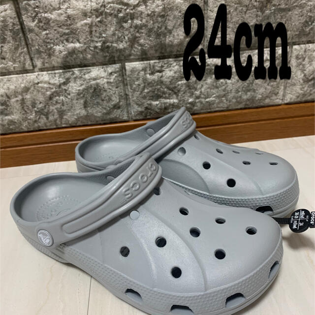 crocs(クロックス)の✨【新品　未使用　タグ付き】クロックス　24cm✨ レディースの靴/シューズ(サンダル)の商品写真