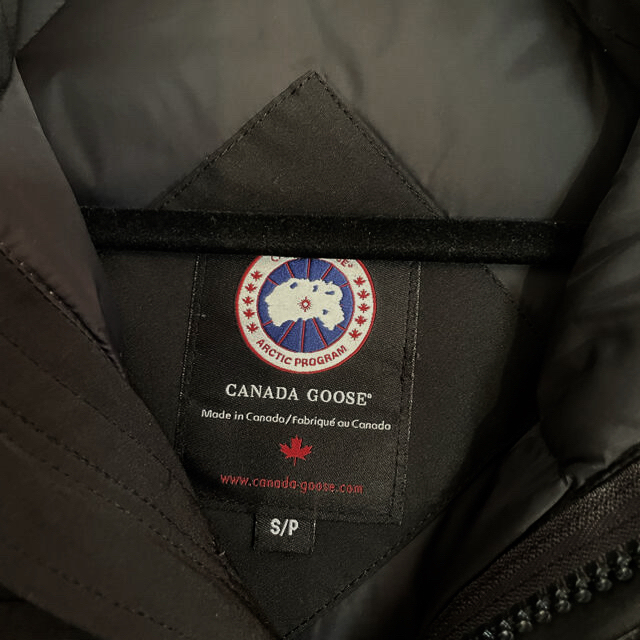 CANADA GOOSE(カナダグース)のカナダグース　カムループス メンズのジャケット/アウター(ダウンジャケット)の商品写真