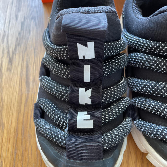 NIKE(ナイキ)のNIKE ナイキ ノービス キッズシューズ / NIKE NOVICE ブラック キッズ/ベビー/マタニティのキッズ靴/シューズ(15cm~)(スニーカー)の商品写真