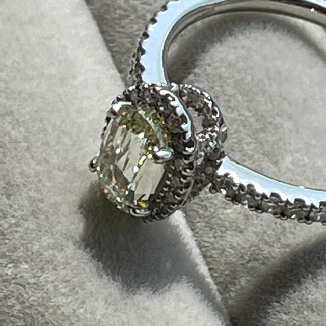 天然ダイヤ　VVS1  1ct up リングpt900  合計1.51ct レディースのアクセサリー(リング(指輪))の商品写真