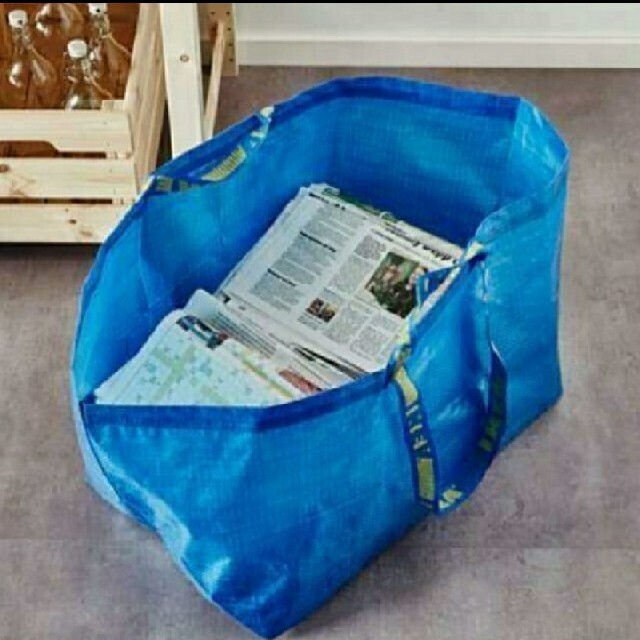 IKEA(イケア)の持ち運べて人気♪IKEA 整理大容量バッグ/フラクタ/ブルーバッグ/Lサイズ１枚 レディースのバッグ(エコバッグ)の商品写真