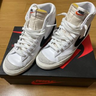 ナイキ(NIKE)のNIKE ナイキ ブレーザー MID ’77 ウィーメンズシューズ(スニーカー)