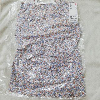 ユニクロ(UNIQLO)の新品　UNIQLO　長袖花柄ホワイトワンピース90cm(ワンピース)