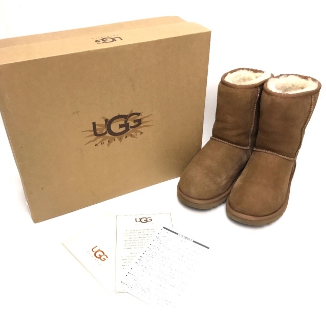 UGG(アグ)のアグ CLASSIC SHORT ムートンブーツ シープスキン レディース レディースの靴/シューズ(ブーツ)の商品写真