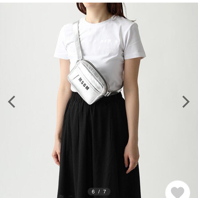 MSGM(エムエスジイエム)のカナカナ様 MSGM ボディバッグ定価45000円 ハンドメイドのファッション小物(バッグ)の商品写真