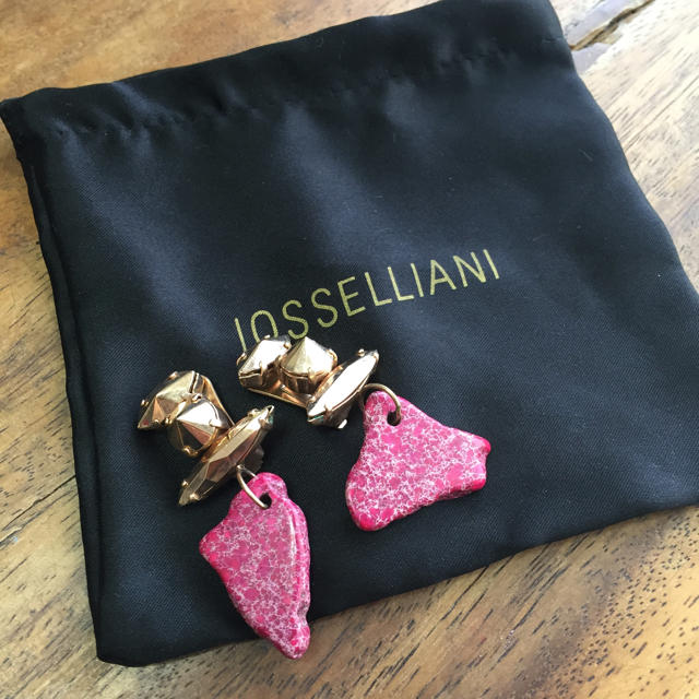 IOSSELLIANI(イオッセリアーニ)のIOSSELLIANI イヤリング レディースのアクセサリー(イヤリング)の商品写真