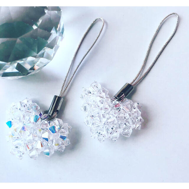 SWAROVSKI(スワロフスキー)の☆専用☆ 【スワロフスキー】 ビーズのハート♡ストラップ   ハンドメイドのアクセサリー(キーホルダー/ストラップ)の商品写真