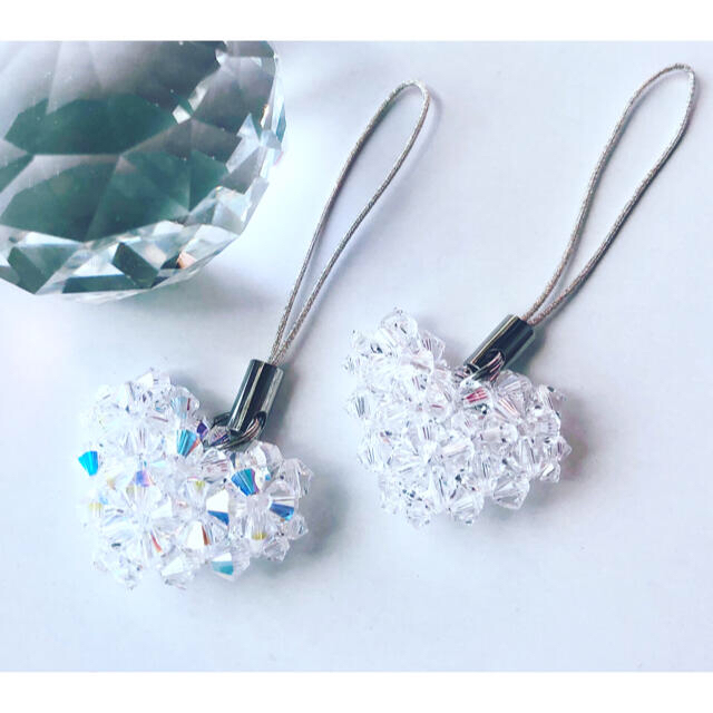 SWAROVSKI(スワロフスキー)の☆専用☆ 【スワロフスキー】 ビーズのハート♡ストラップ   ハンドメイドのアクセサリー(キーホルダー/ストラップ)の商品写真