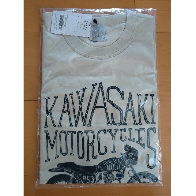 カワサキ(カワサキ)のカワサキ　デザイン　Tシャツ　L メンズのトップス(Tシャツ/カットソー(半袖/袖なし))の商品写真
