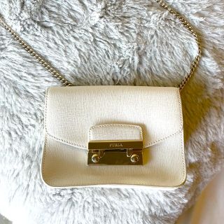 フルラ(Furla)のFURLA クロスボディチェーンバッグ定価45000円(ショルダーバッグ)