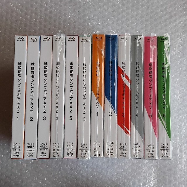 [全巻セット] Blu-ray 戦姫絶唱シンフォギアXV AXZ 各6巻セットのサムネイル