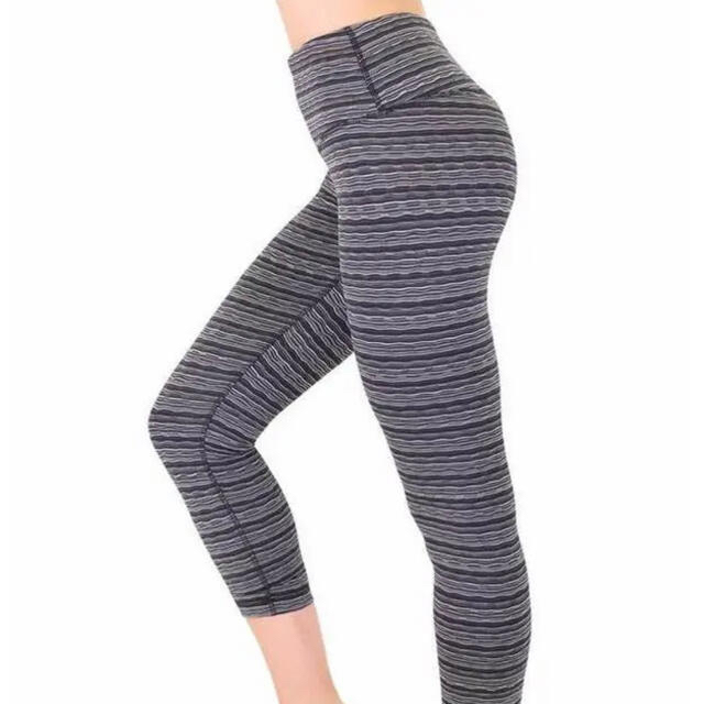 lululemon(ルルレモン)の【新品】90°DEGREE by RELAX レギンス レディースのレッグウェア(レギンス/スパッツ)の商品写真