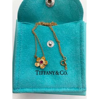 ティファニー(Tiffany & Co.)のティファニー　フラワー　ルビー　ネックレス(ネックレス)