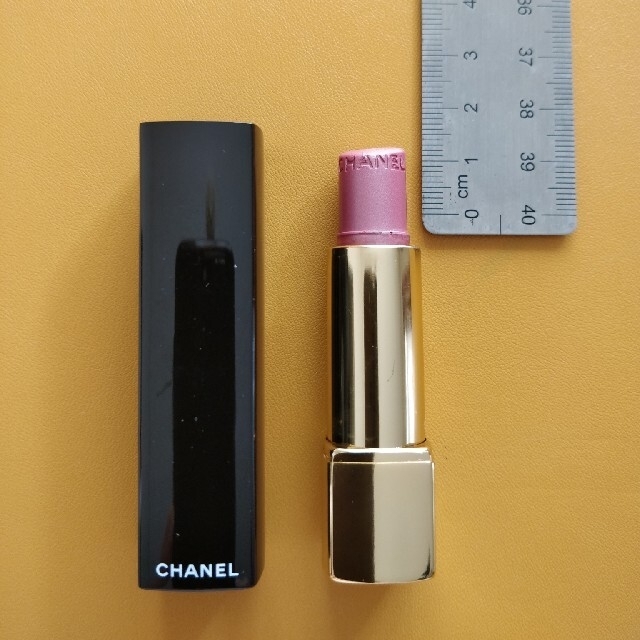 CHANEL(シャネル)のシャネル 口紅 54 FRIVOLE コスメ/美容のベースメイク/化粧品(口紅)の商品写真