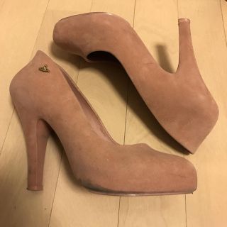 ヴィヴィアンウエストウッド(Vivienne Westwood)のVivienne Westwood ベージュ サイズ 24.5  (ハイヒール/パンプス)