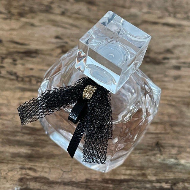 Yves Saint Laurent Beaute(イヴサンローランボーテ)のYSL モンパリ MON PARIS 香水 コスメ/美容の香水(香水(女性用))の商品写真