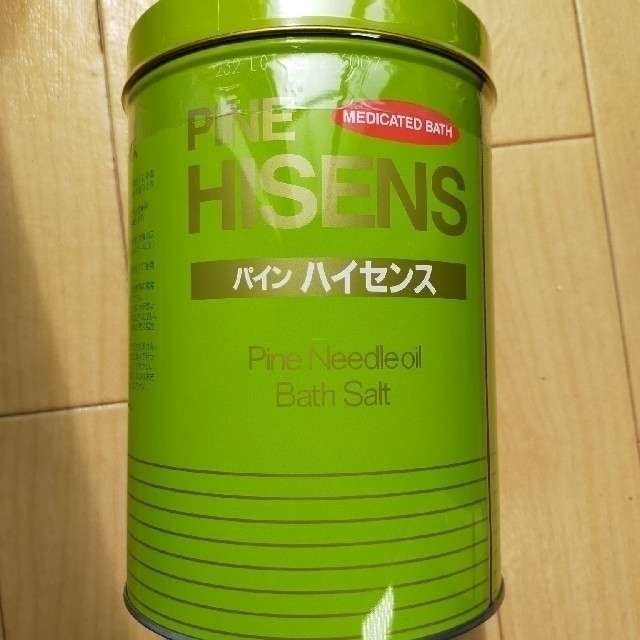 薬用入浴剤　パインハイセンス　2.1ｋｇ３缶セット