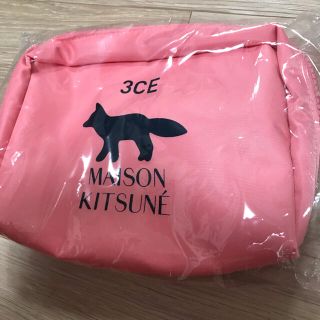 メゾンキツネ(MAISON KITSUNE')のレア★新品　メゾンキツネ　3ce ポーチ　Maison スタイルナンダ　韓国　(ポーチ)