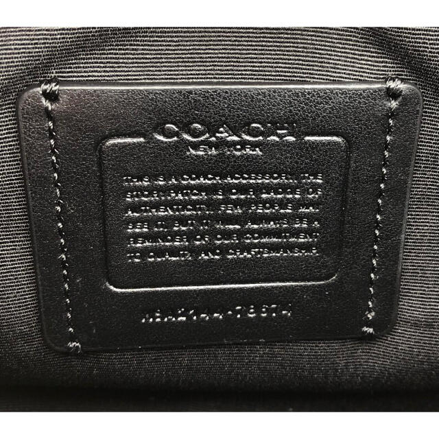 COACH(コーチ)の【COACH☆新品】大人気！ダブル ジップ！セカンドバッグ！シグネチャー！グレー メンズのバッグ(セカンドバッグ/クラッチバッグ)の商品写真